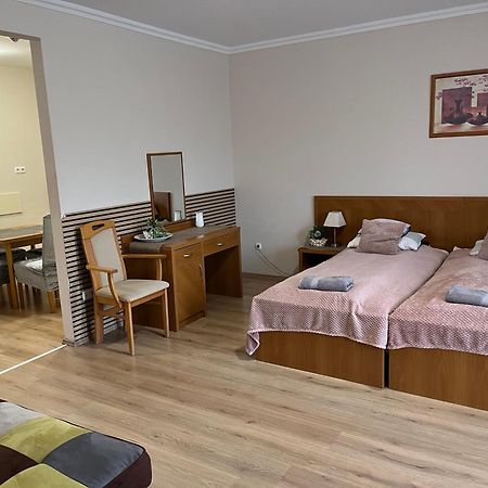 Brookforest Apartman Hajdúszoboszló Kültér fotó