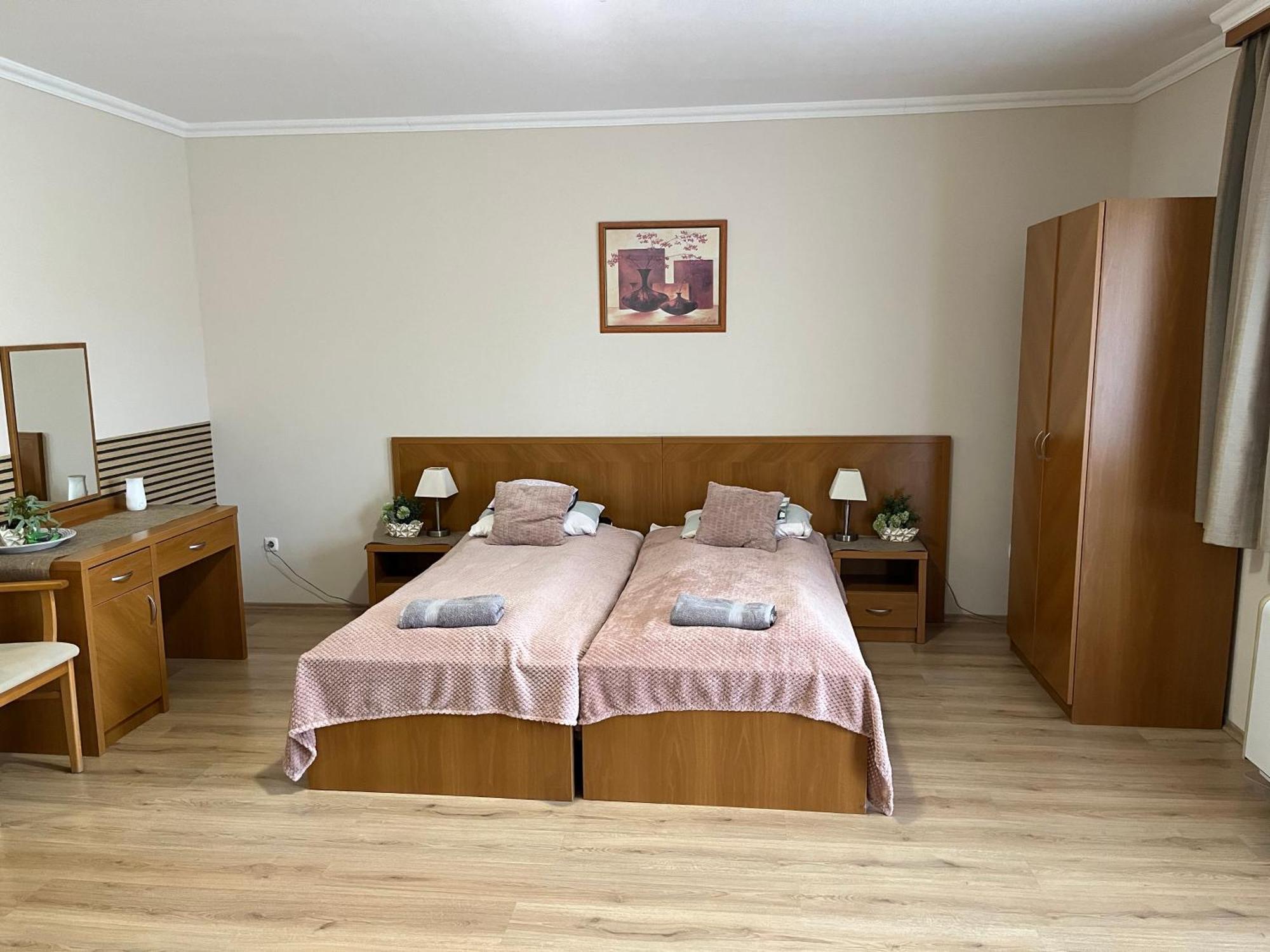 Brookforest Apartman Hajdúszoboszló Kültér fotó